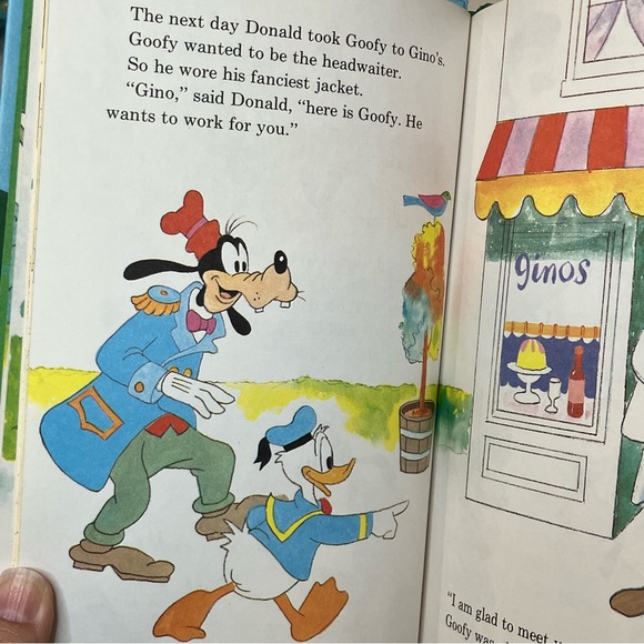 Disney | Goofy & Book - Picture 12 of 16